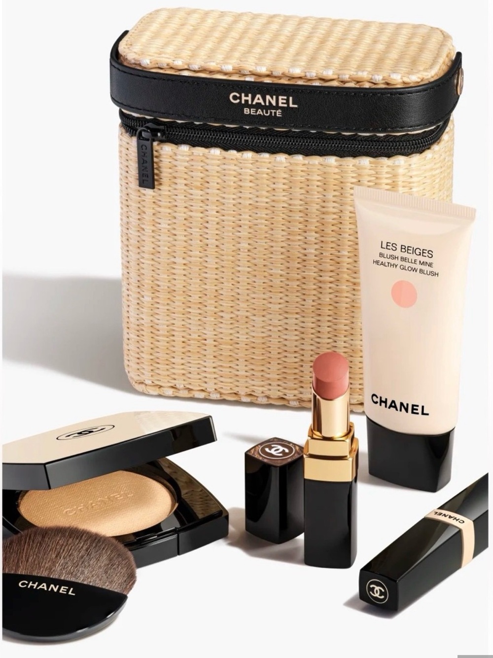 CHANEL Les Beiges Healthy Glow Summer Essentials Set